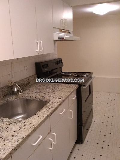 Brookline 3 Bed, 1 Bath Unit  Washington Square - $3,800 No Fee