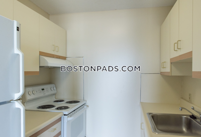 Brookline 1 Bed 1 Bath  Boston University - $2,790