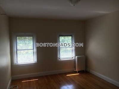 Brookline 1 Bed 1 Bath  Coolidge Corner - $2,700