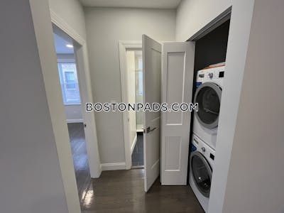 Fenway/kenmore Nice 1 Bed 1 Bath available 2/15 on Park Dr. in Fenway! Boston - $2,975