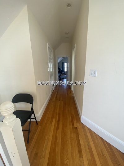 Medford Deal Alert! Spacious 5 bed 2 Bath apartment in Boston Ave  Tufts - $4,495 50% Fee