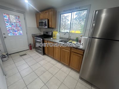 Roslindale 2 Beds 1 Bath Boston - $2,575