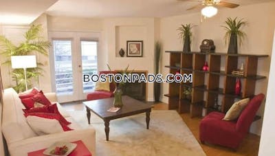 Cambridge 1 Bed 1 Bath  Central Square/cambridgeport - $3,600