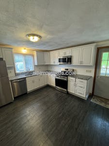 Revere 3 bedroom 1.5 baths in REVERE - $2,700 No Fee