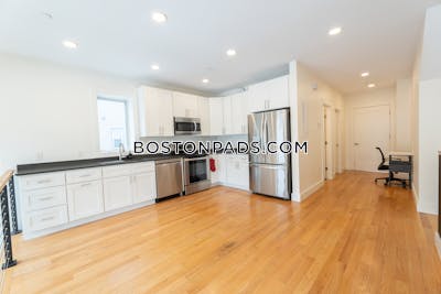 Dorchester 3 bedroom 2 baths in BOSTON Boston - $3,700 50% Fee