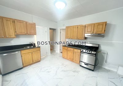 Dorchester/south Boston Border Spacious 4 bed 1 bath with laundry on site!! Boston - $4,000