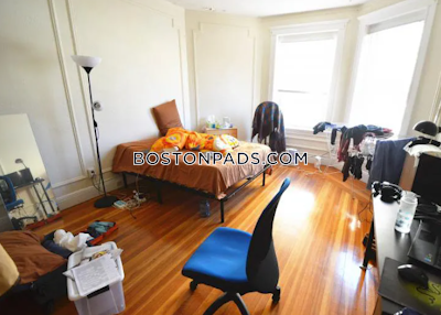 Malden Apartment for rent 2 Bedrooms 1 Bath - $2,500