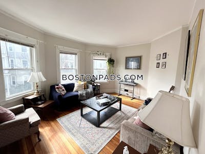 Dorchester 3 Beds 1 Bath Boston - $3,000 No Fee