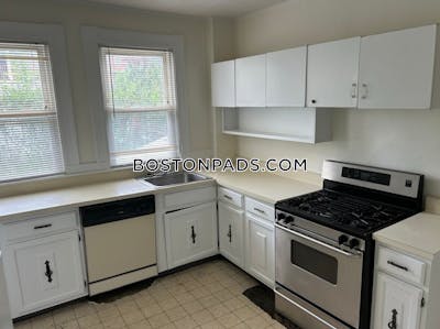 Somerville Apartment for rent 4 Bedrooms 1 Bath Spring Hill - $4,400 No Fee