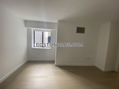Downtown Financial District 1 bed and 1 bath Luxury Apartment Boston - $3,529 No Fee