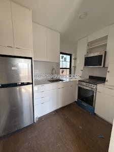 Cambridge Studio 1 baths in CAMBRIDGE  Harvard Square - $2,575 No Fee