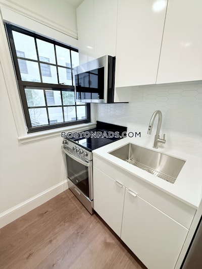 Cambridge 2 bedroom 1 baths in CAMBRIDGE  Harvard Square - $3,550 No Fee