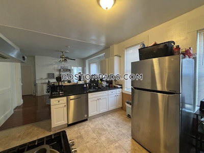 Jamaica Plain Apartment for rent 3 Bedrooms 1 Bath Boston - $3,950